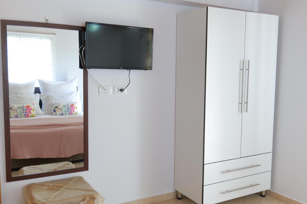 Kristal Apartments Ksamil Exterior photo